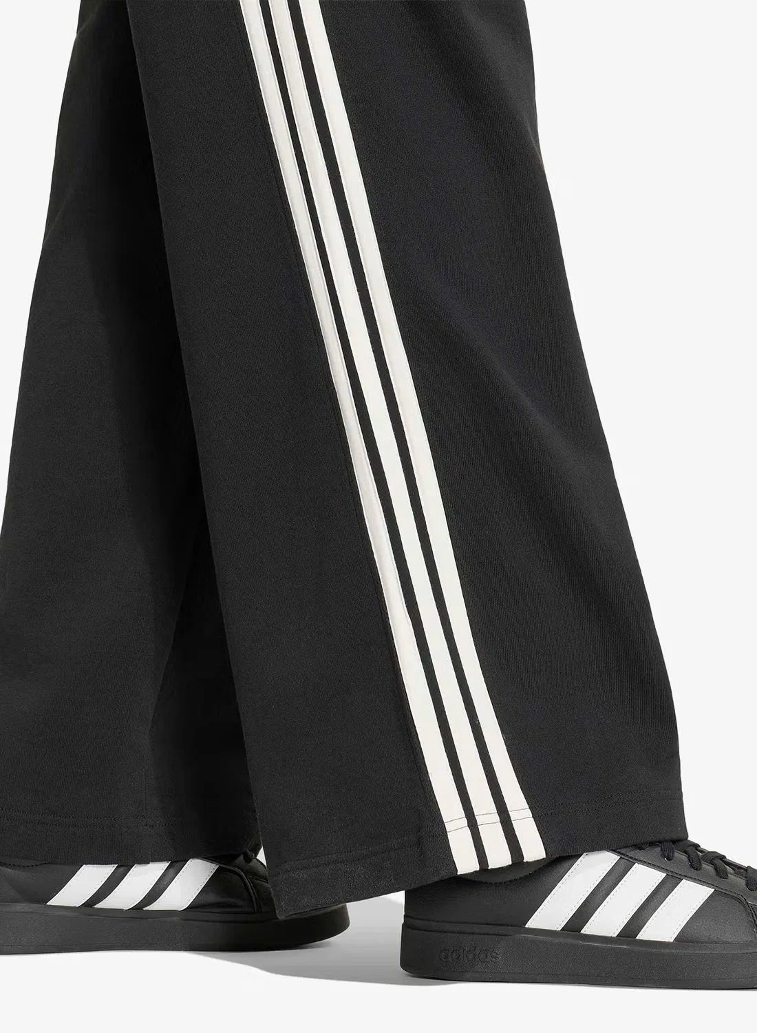 Широкие брюки из футера с лампасами Adidas, черный — фото 4