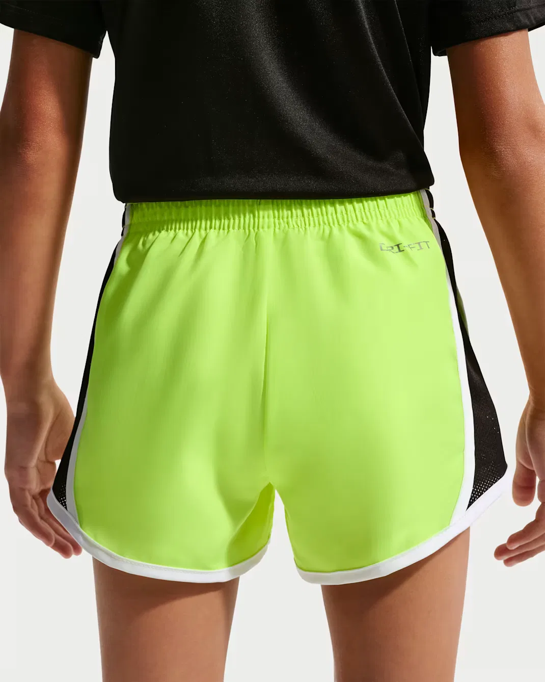 Детские шорты Dri-FIT Tempo Nike, Black/Volt — фото 3