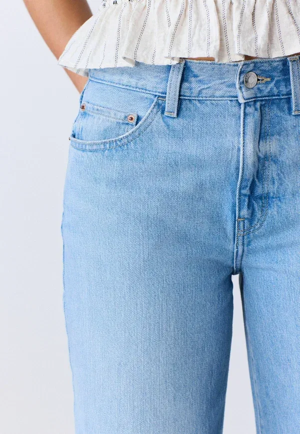 Джинсы Regular fit Next, модель Authentic High Rise City Wide Leg, цвет светло-голубой — фото 4