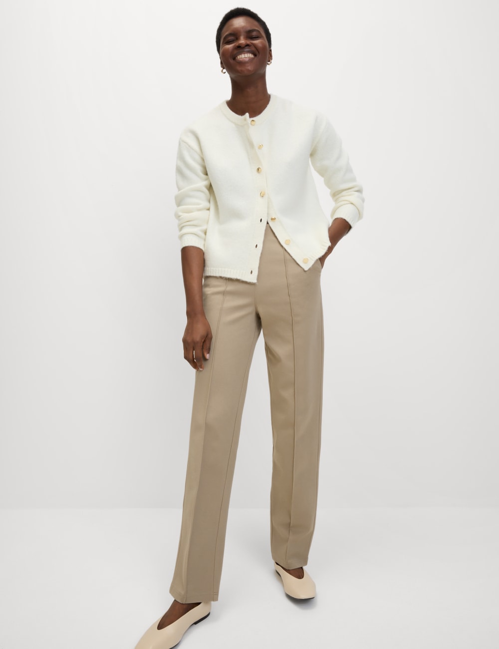 

Прямые брюки из джерси и твила Marks & Spencer, цвет Neutral