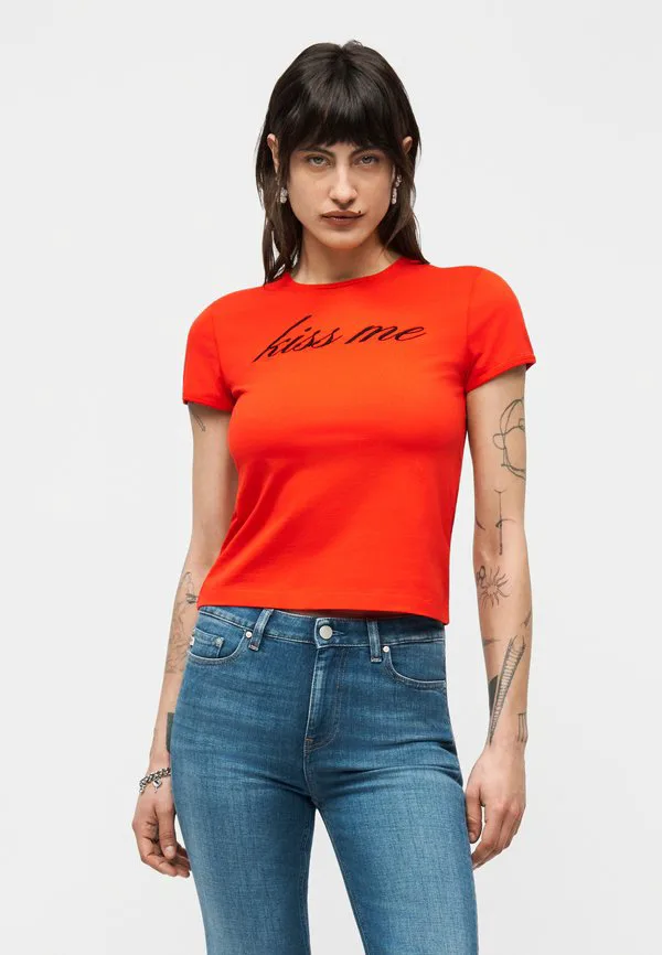 

Футболка с принтом "поцелуй меня" (в уменьшенном размере) Marc Jacobs, True Red, Красный, Футболка с принтом "поцелуй меня" (в уменьшенном размере) Marc Jacobs, True Red
