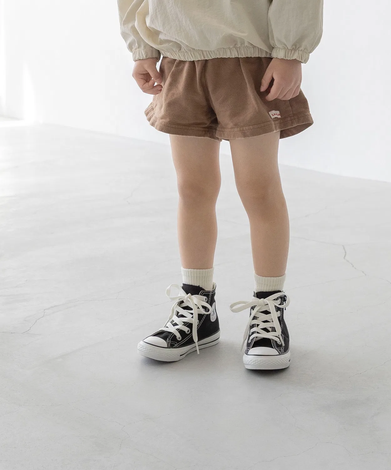 Детские кроссовки-высокие с брендовым логотипом CONVERSE, Белый — фото 2