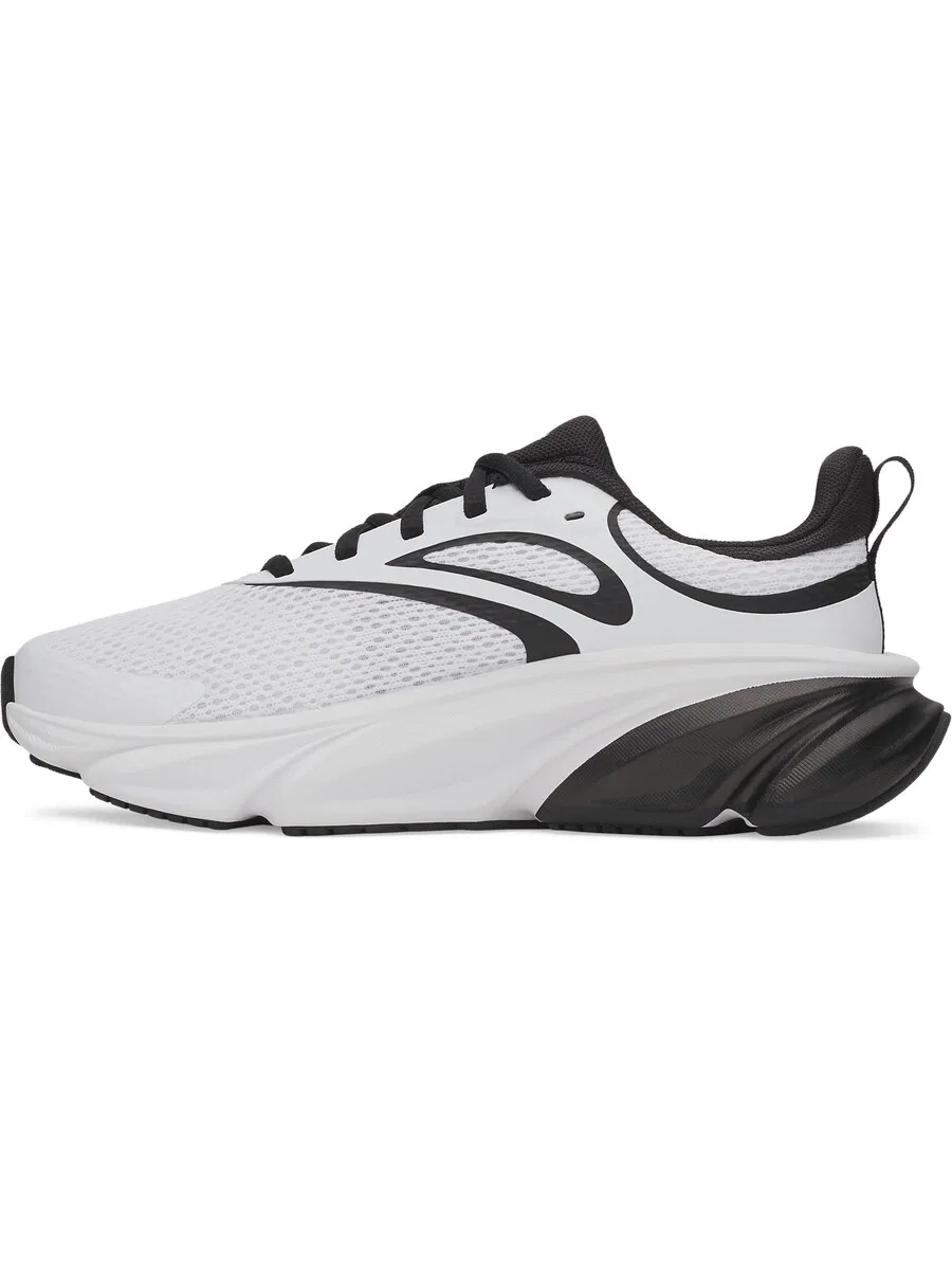 Спортивные кроссовки UNDER ARMOUR 'BGS Rogue 6' белого цвета — фото 2