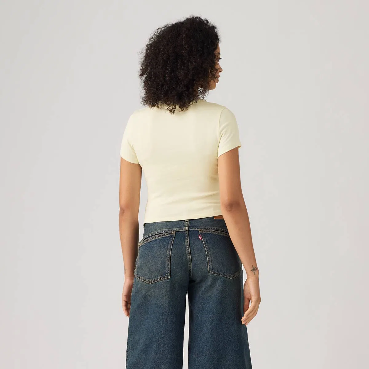 Незаменимая детская футболка Levi's, Pear Sorbet - White — фото 4