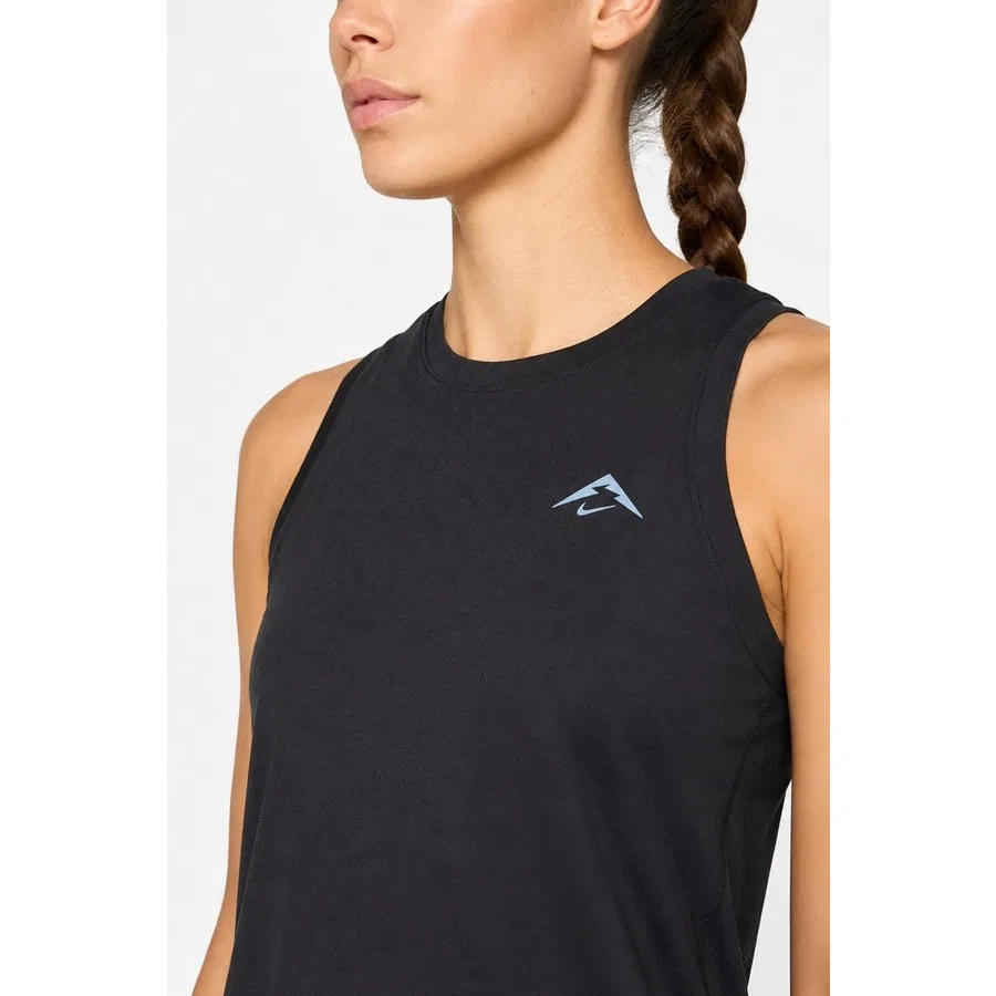 Женский топ-безрукавка для бега Nike Trail Dri-FIT Slim Fit, Черный — фото 3