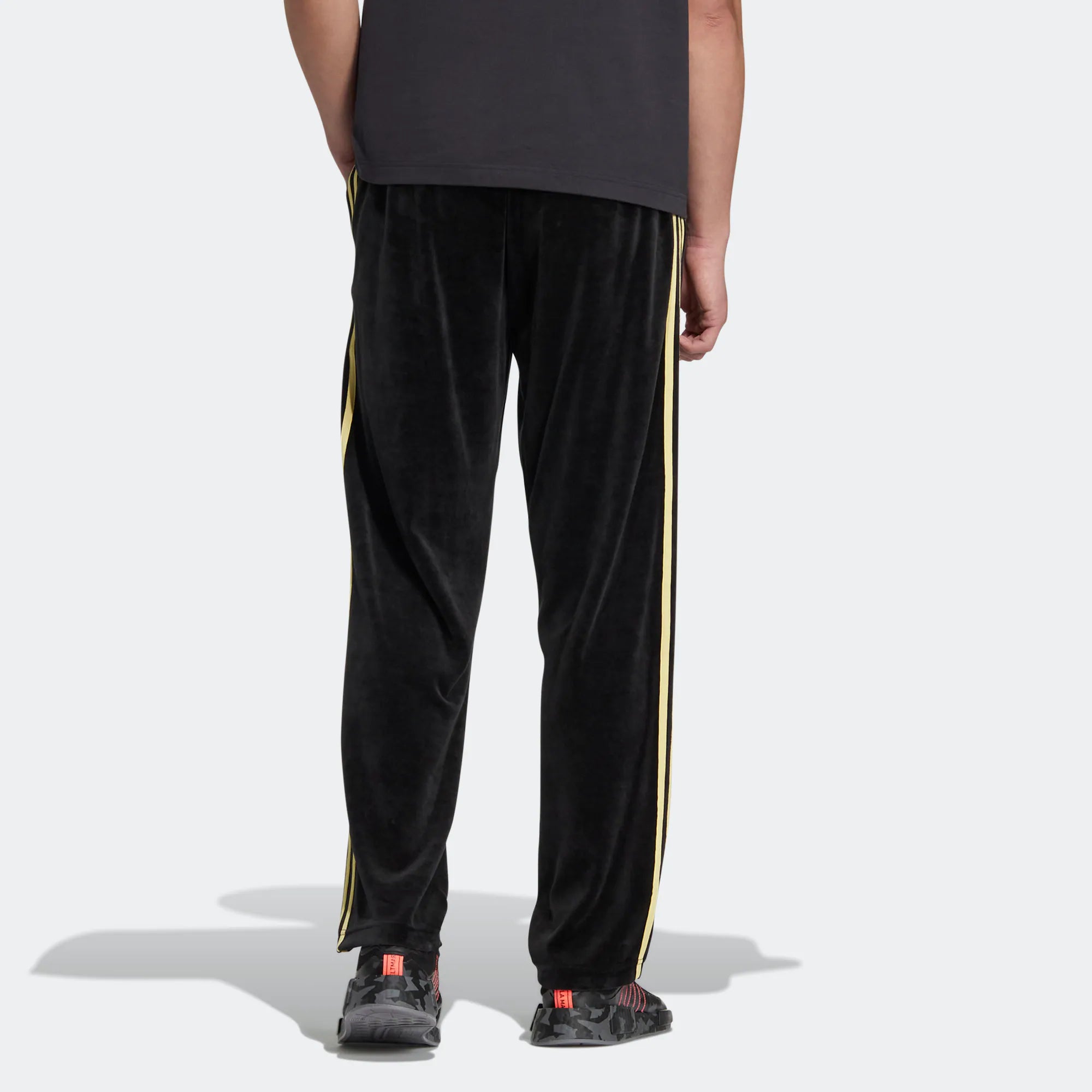 Спортивные брюки adidas originals Velour Pant Jp Logo HR3443, черный — фото 3