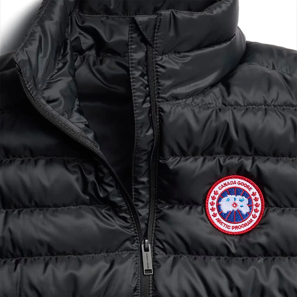 Женский жилет с утеплителем Aethera vest Canada Goose, черный — фото 4