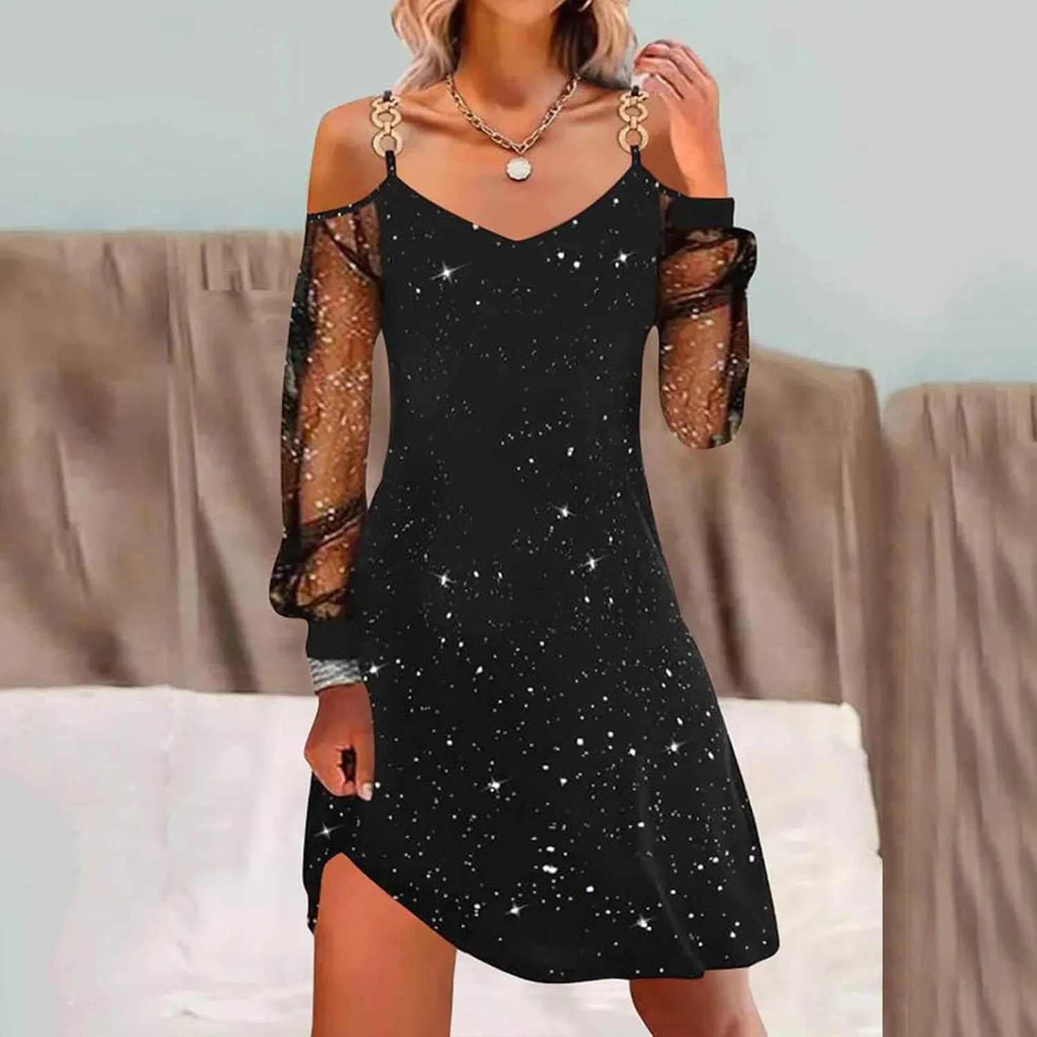 Женское платье с открытыми плечами и принтом, модель Starry Glitter, чёрный — фото 3
