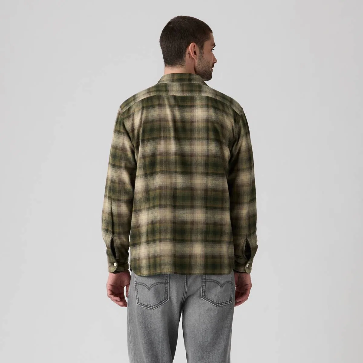 Классический непринужденный рабочий стиль в фланелевой рубашке Levi's, Warwick Plaid Rosin - Multi-Color — фото 4