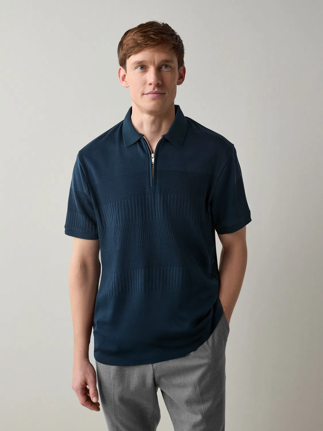 Поло с текстурой Block, модель Zip Neck Next, темно-синий — фото 3