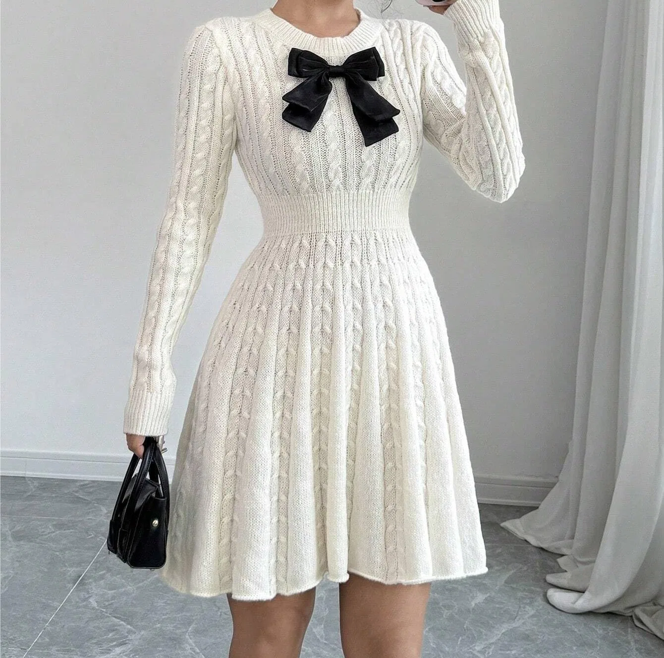 Женское платье с бантом на талии кабельной вязки, Beige — фото 2