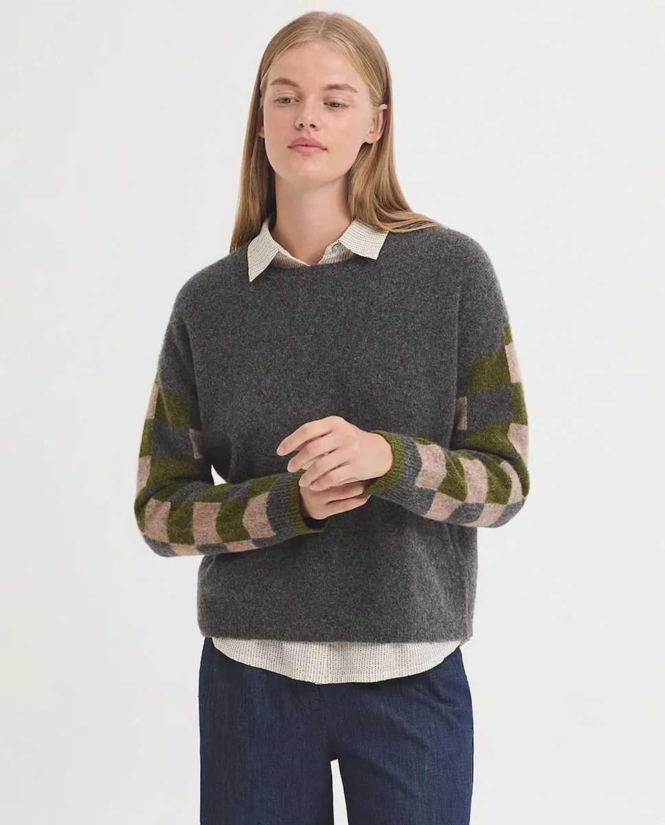 

Женский джемпер с геометрическим принтом и длинными рукавами Nice Things, серый