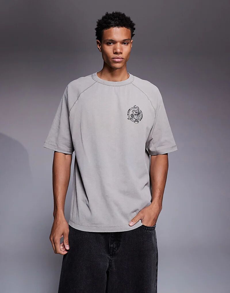 

Футболка ASOS DESIGN из плотной ткани свободного кроя с принтом на груди, цвет хаки