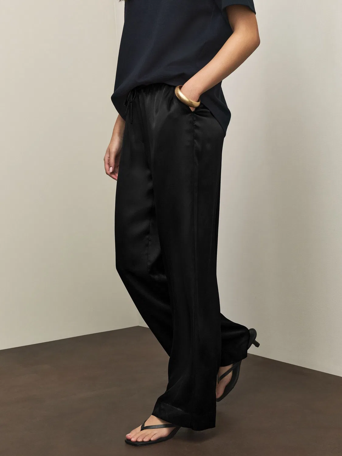Брюки широкие Black Satin Tie Waist Wide Leg Trousers Next, черные — фото 2