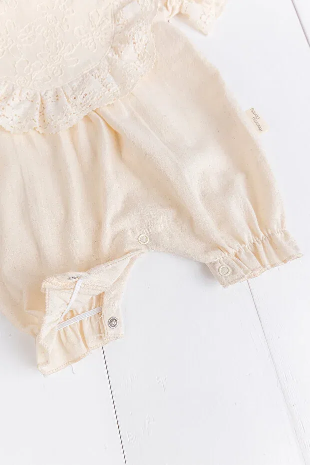 Детское боди-комбинезон для девочек с оборками Babymod, Cream — фото 3