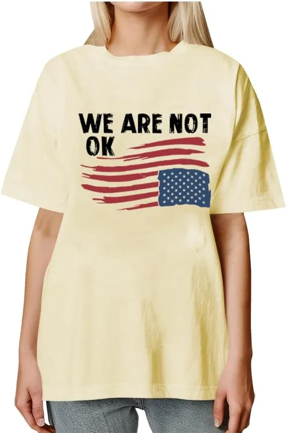 Мужская футболка с принтом Upside Down American Flag V-Neck, Creamy Yellow