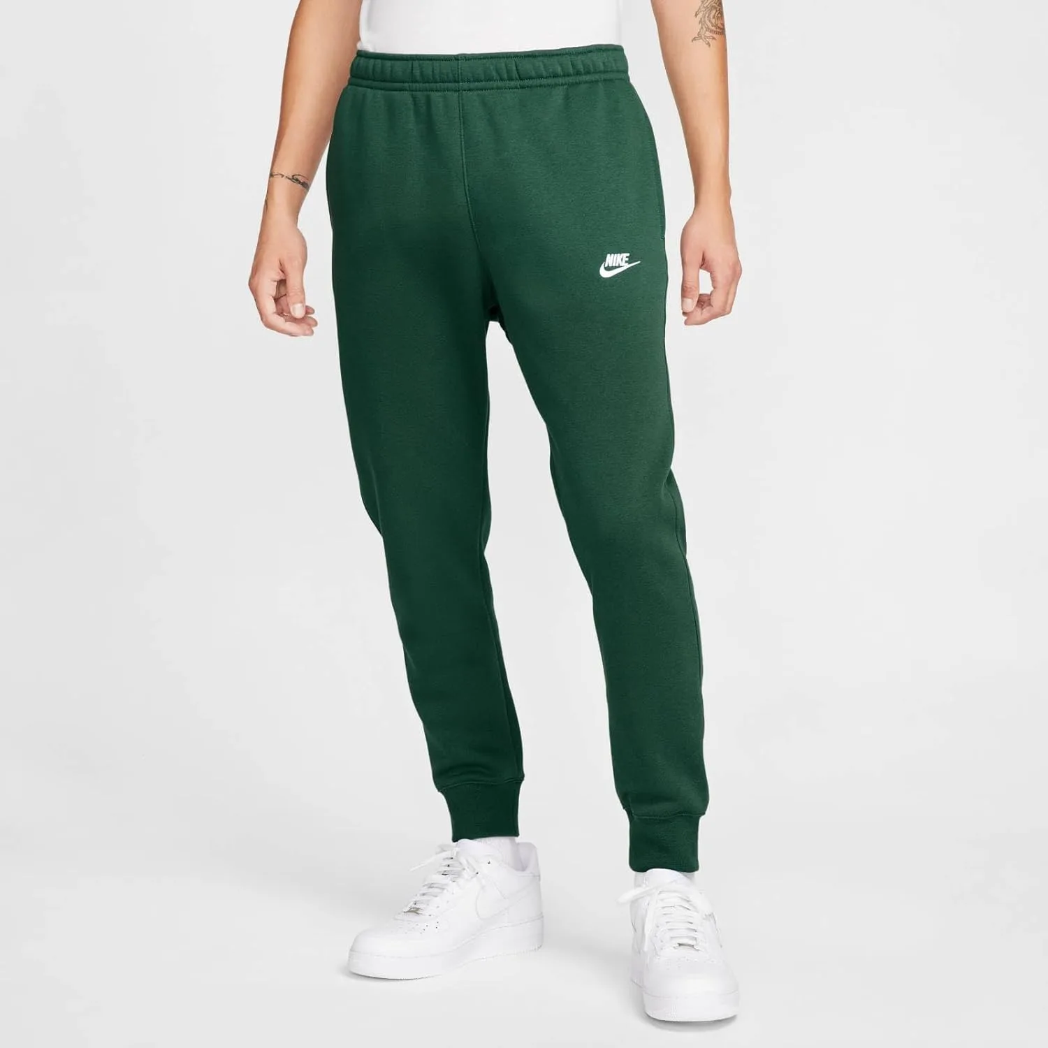 Мужские спортивные брюки Nike Sportswear Club из флиса с зауженными штанинами, белый — фото 2