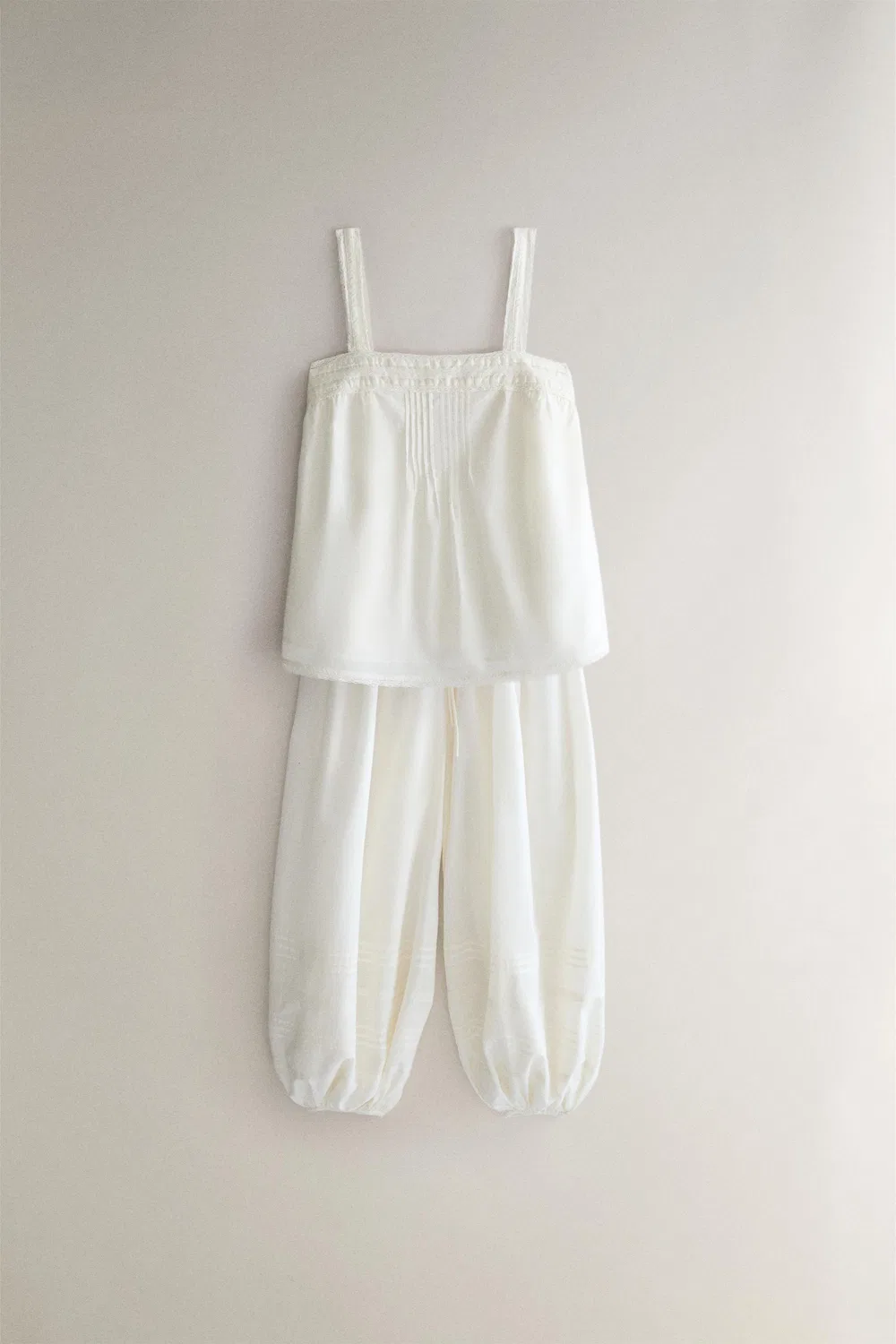 Топ на бретелях с кружевом и складками. ZARA, Ivory — фото 4