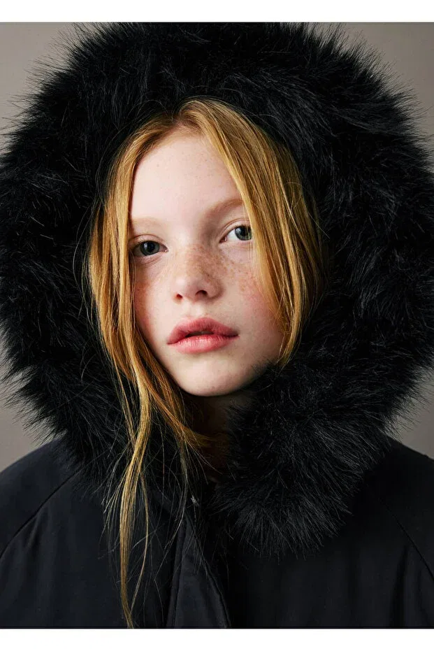 Детское пальто для девочек из искусственного меха с капюшоном Mango Kids, Black