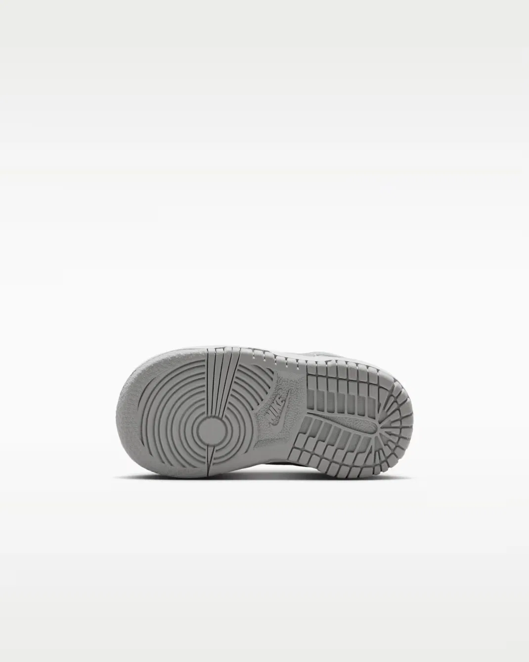 Детская/подростковая обувь Nike Dunk Low, White/White/Light Smoke Grey — фото 2