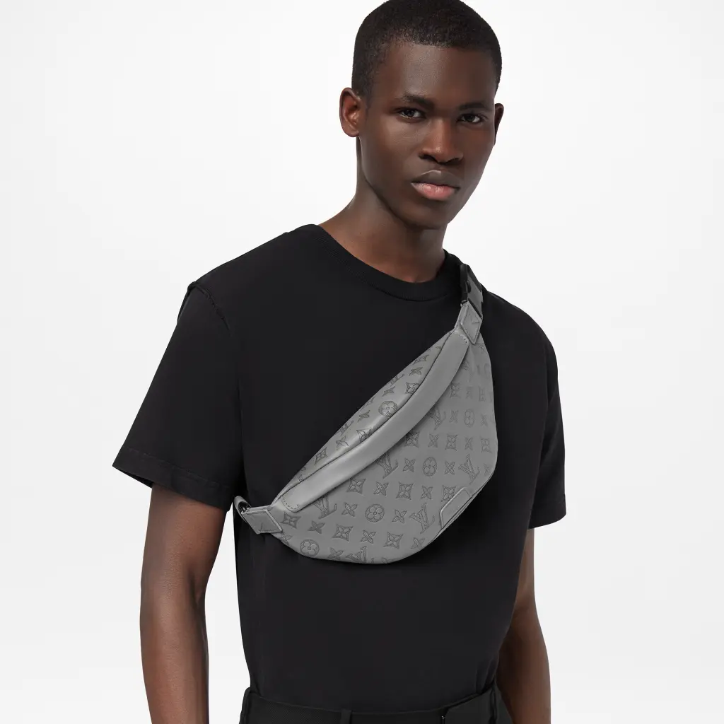 

Поясная сумка Louis Vuitton Discovery, серый