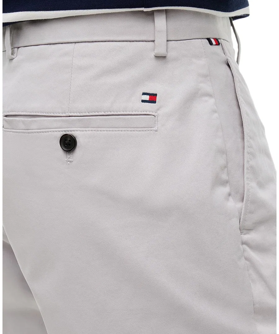 Брюки чинос из стрейч-хлопка с обычной посадкой Tommy Hilfiger, October Gray — фото 3