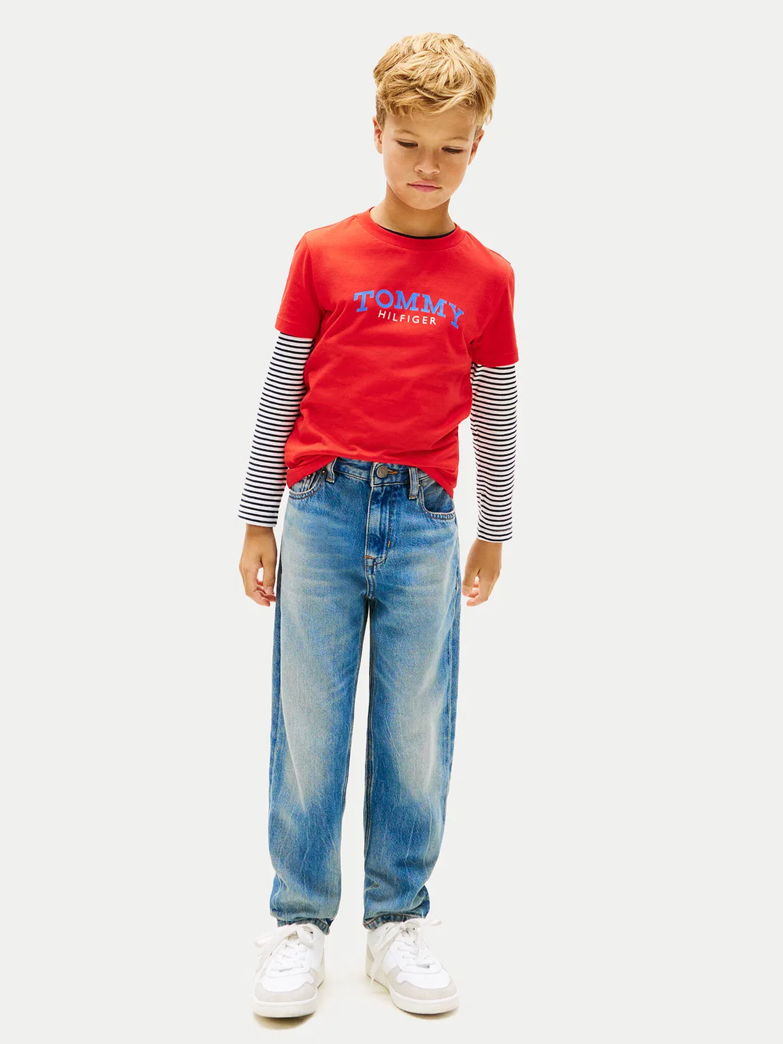 Футболка стандартного кроя для мальчика Tommy Hilfiger, красный — фото 2