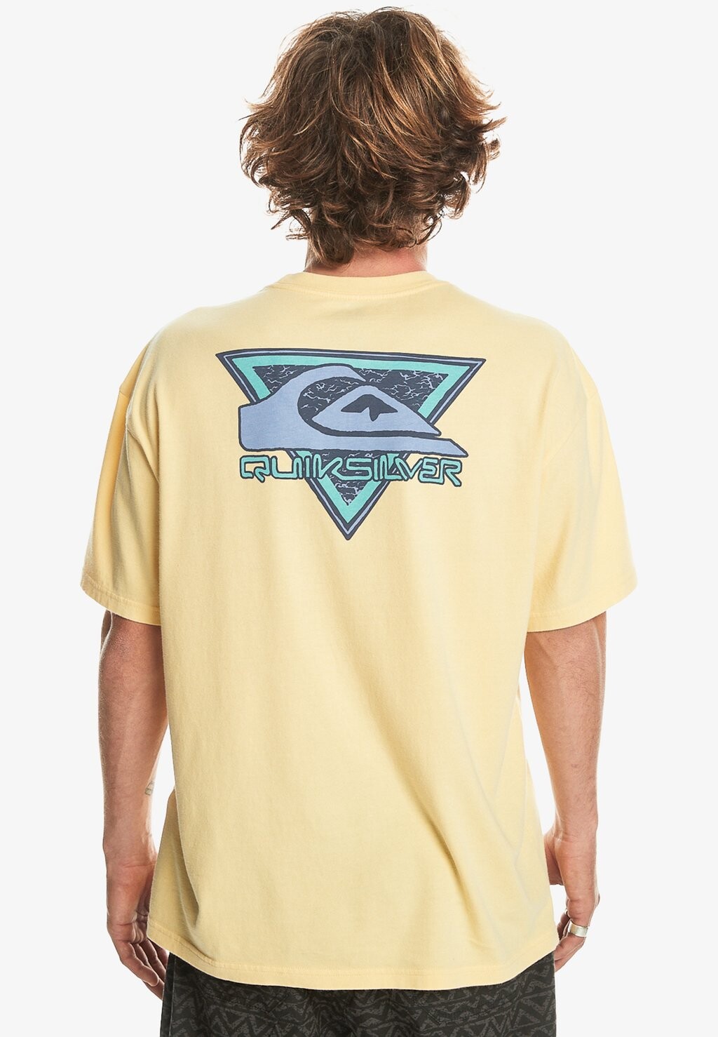 

Футболка с принтом TAKE US BACK LOGO Quiksilver, цвет yed