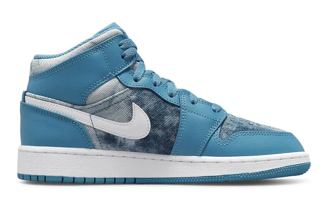Детские кроссовки для мальчиков с высоким верхом Air Jordan 1 Mid NIKE, Yellow Toe — фото 2