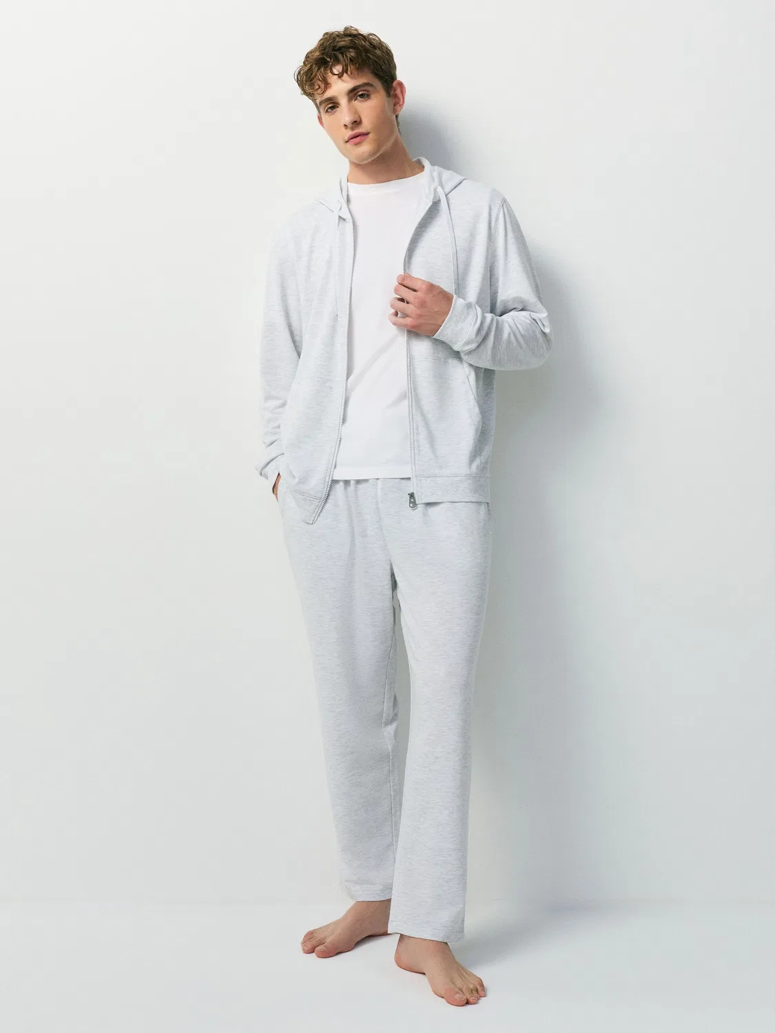 Джоггеры Regular Fit, модель Soft Touch Next, светло-серый — фото 4