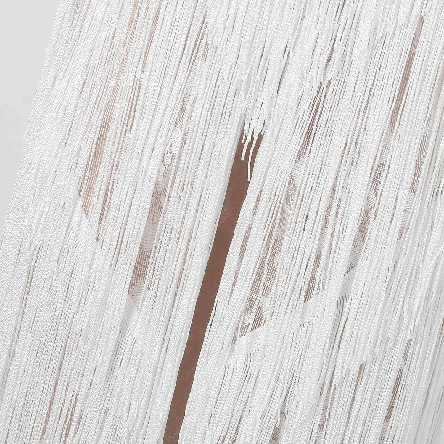 Женское платье с глубоким декольте и бахромой, White — фото 4