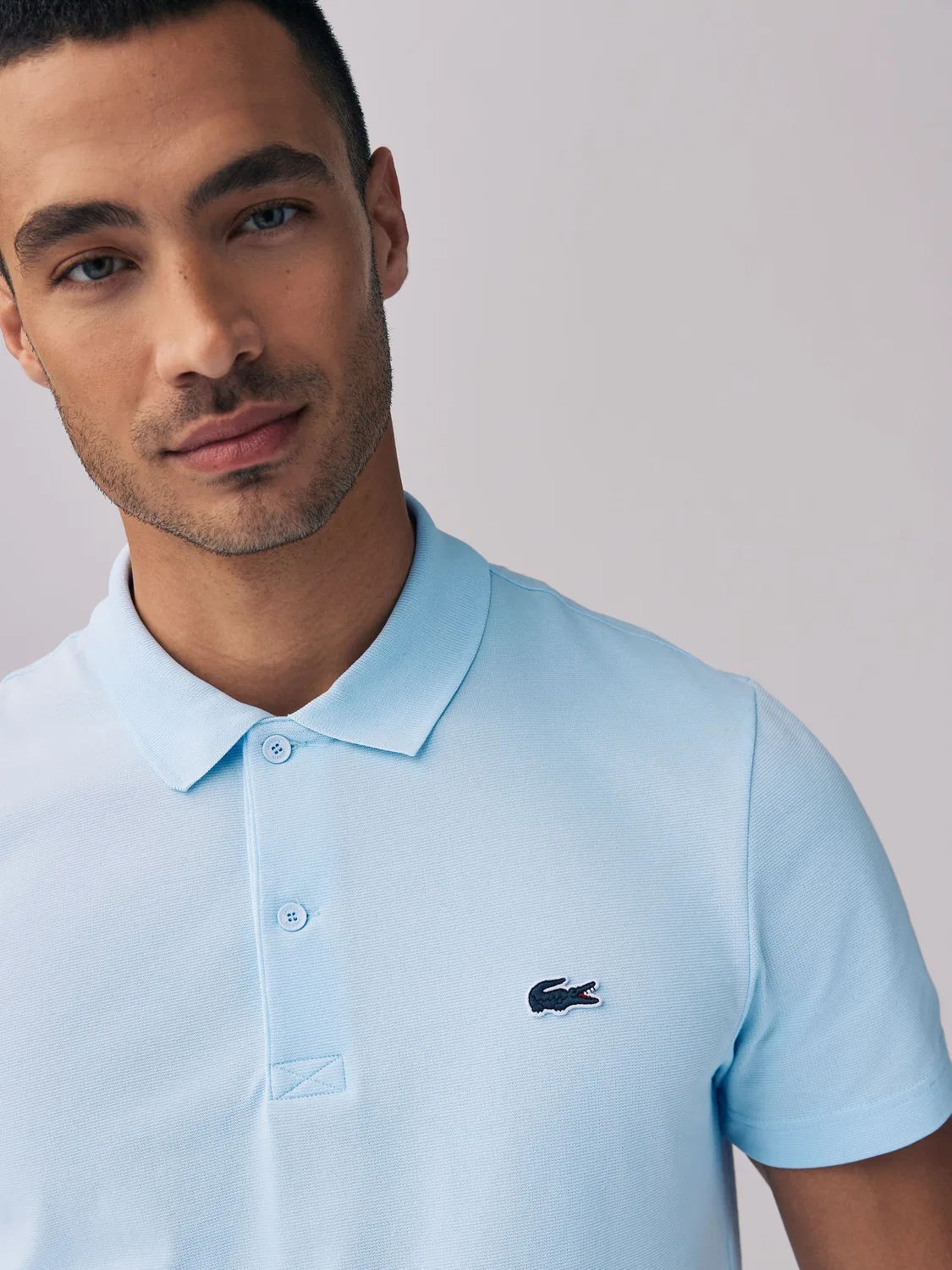 Голубая рубашка-поло обычного кроя Lacoste с короткими рукавами — фото 2