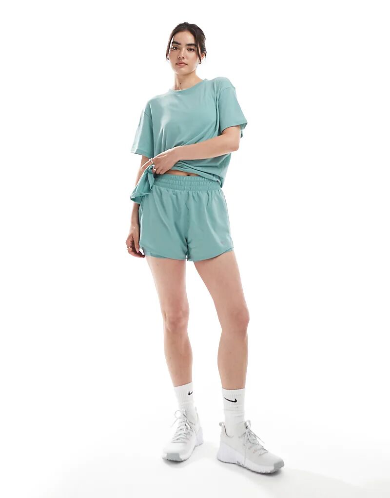 

Шорты 2 в 1 Nike One Training Dri-FIT с высокой талией длиной 3 дюйма светло-синего цвета Nike Training