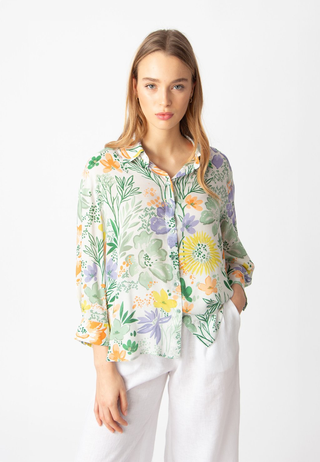 

Блузка на пуговицах PRINTED FLORAL MOTIF Ivko, белый