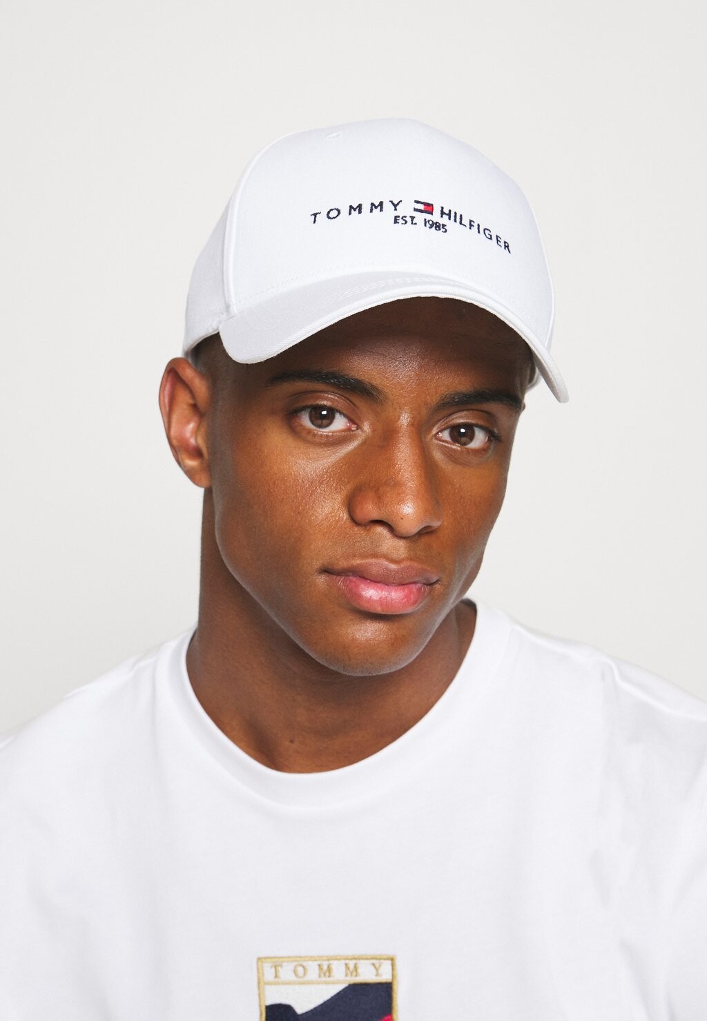 

Кепка ESTABLISHED UNISEX Tommy Hilfiger, оптический белый