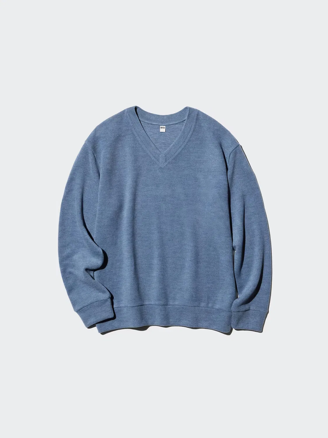 Футболка Uniqlo, с V-образным вырезом, синяя