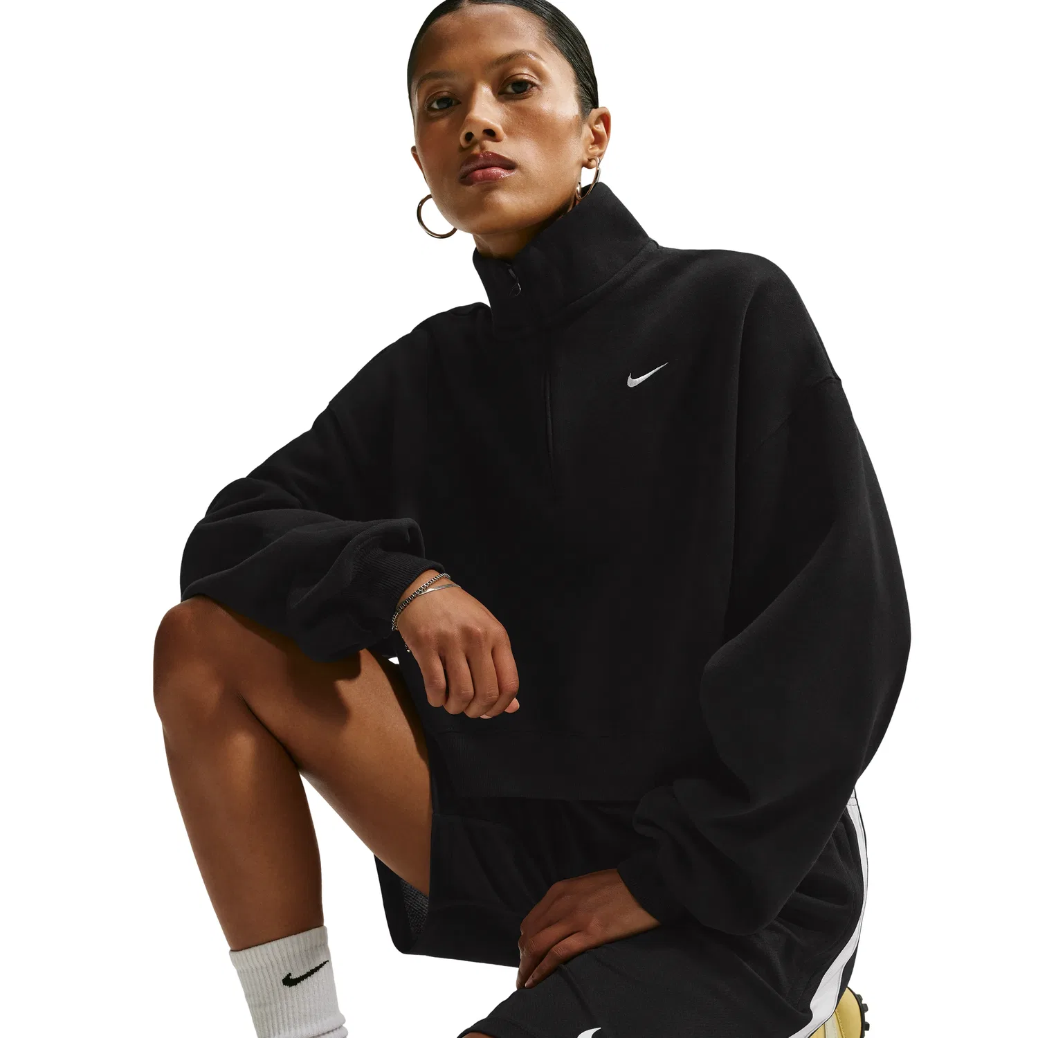 Женская футболка Studio Fleece Medium Weight Oversized 1/4-Zip Cropped Top 'Total Black Sail' Nike, Total Black/Sail — фото 2