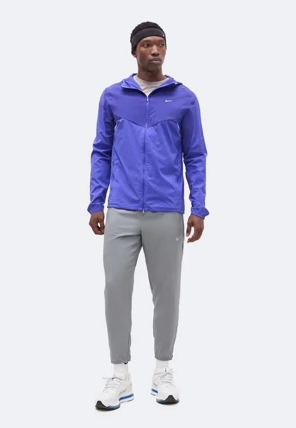 Ветровка Dri-fit Stride Nike Performance Deep Royal Blue, Lapis, Royal Pulse, синий — фото 2