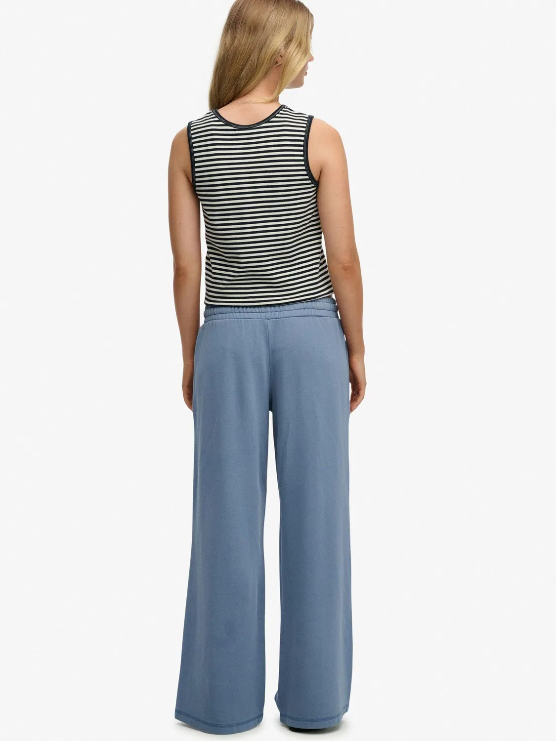 Джоггеры свободного кроя Essential Logo Wide Leg Superdry, синий — фото 4
