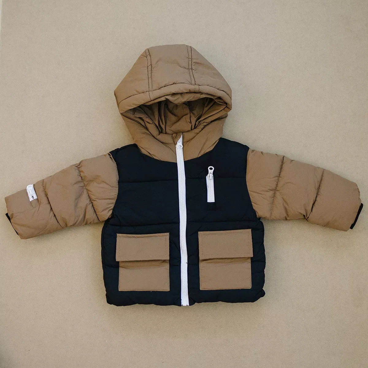 Детское пальто-пуховик для мальчиков цветочный принт Blaze Color Block Hooded Puffer Olive + Scout, Green — фото 3