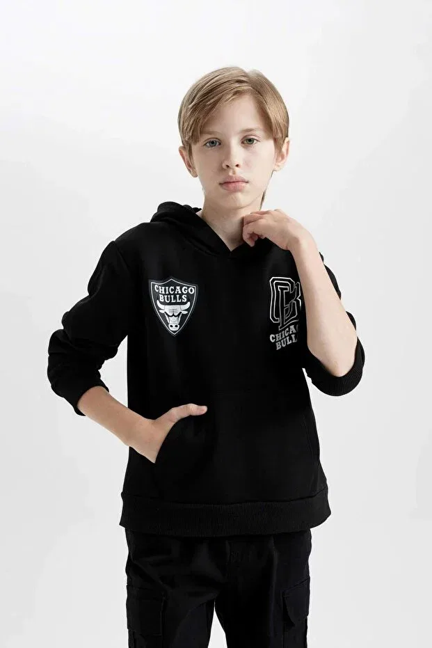 Детские свитшот с принтом для мальчиков NBA Chicago Bulls Oversize Wide Fit Hooded Back Printed Defacto, Black — фото 3