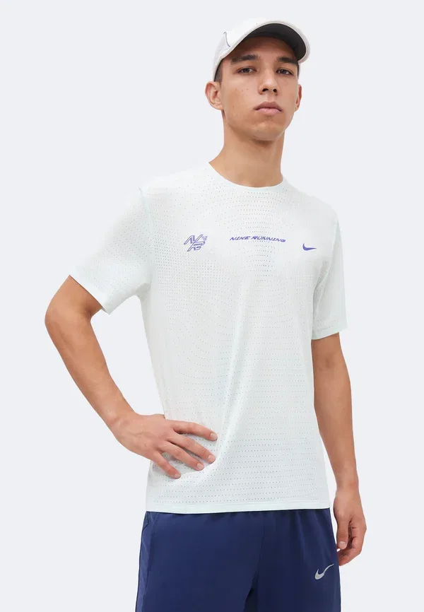 Футболка спортивная Aeroswift Nike Performance, бледно-зеленый/лазурный — фото 4