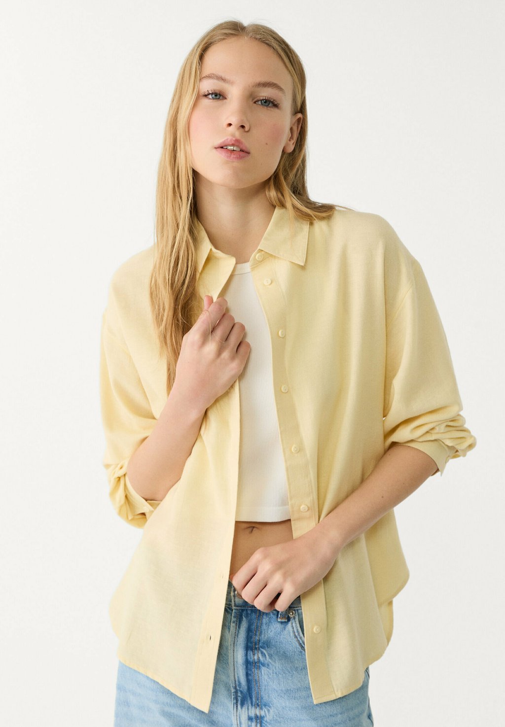 

Блузка на пуговицах RUSTIKALES DAILY Stradivarius, Yellow