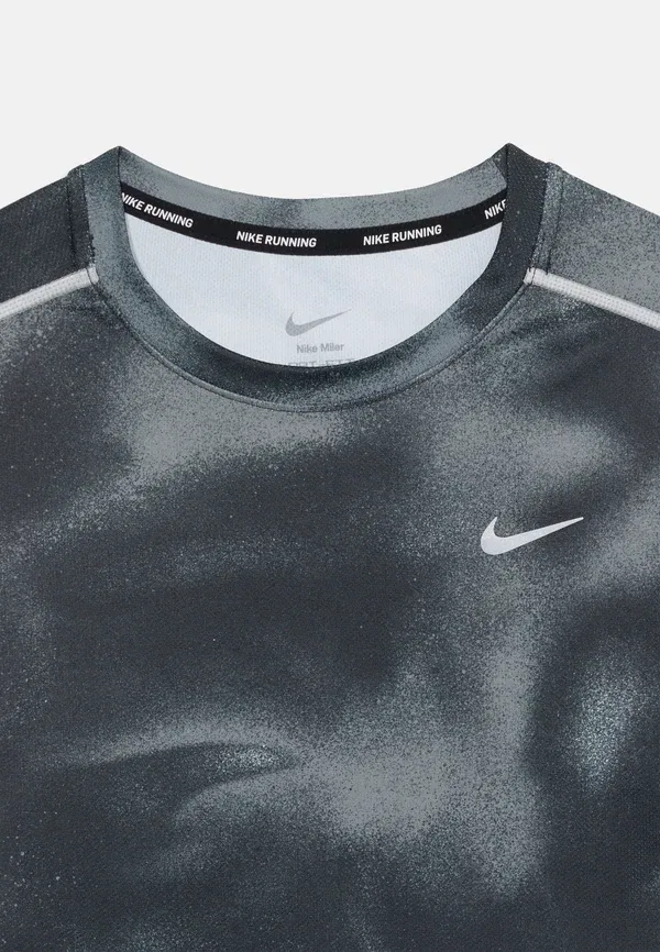 Футболка спортивная Nike Performance Miler novelty, черный — фото 4
