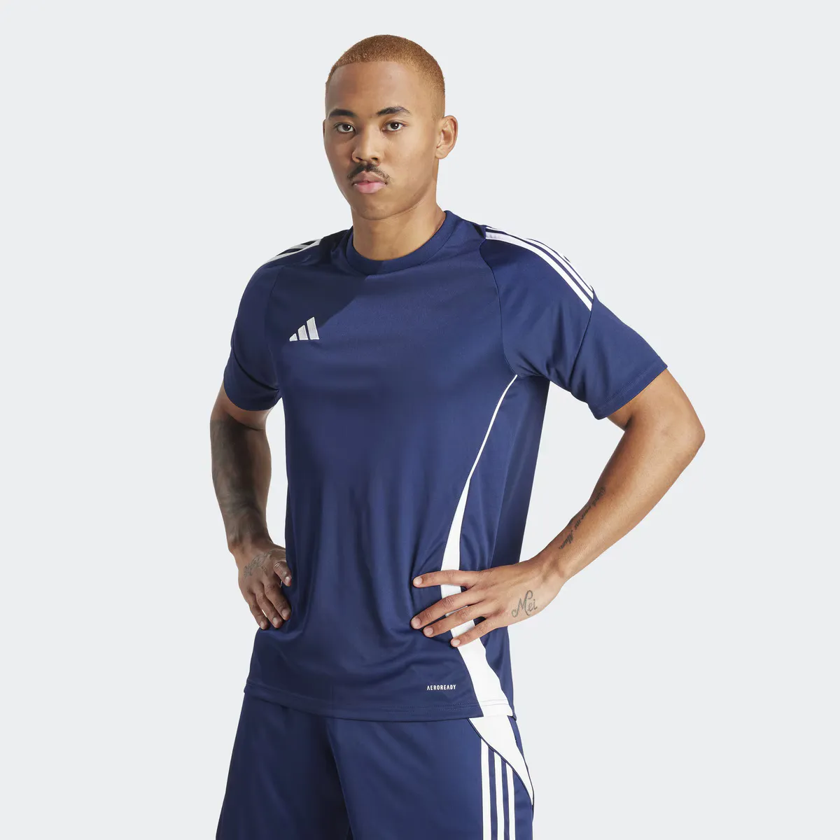 

Мужская футболка Adidas Tiro 24, синий