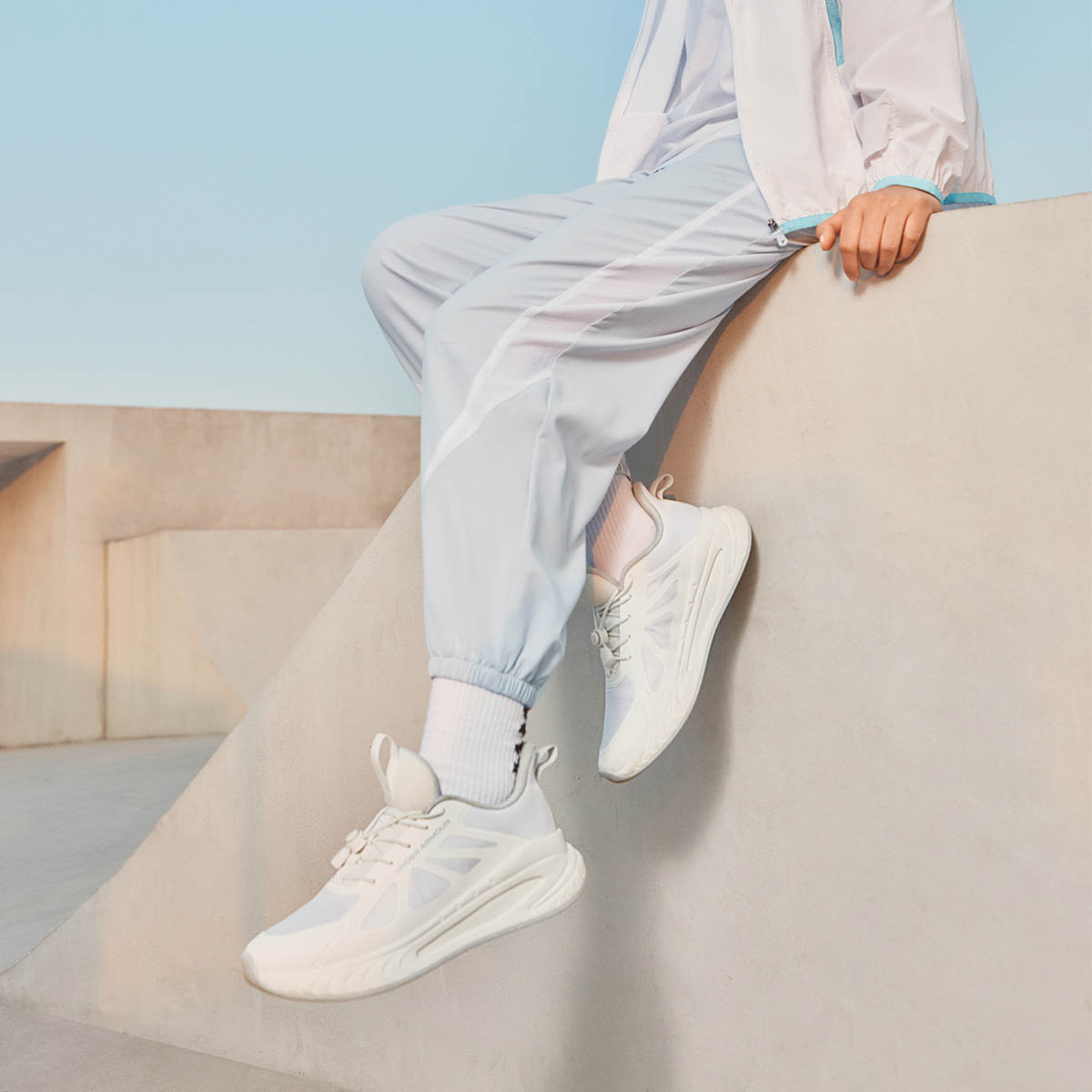 Вязаные спортивные штаны Under Armour, светло-серый — фото 4