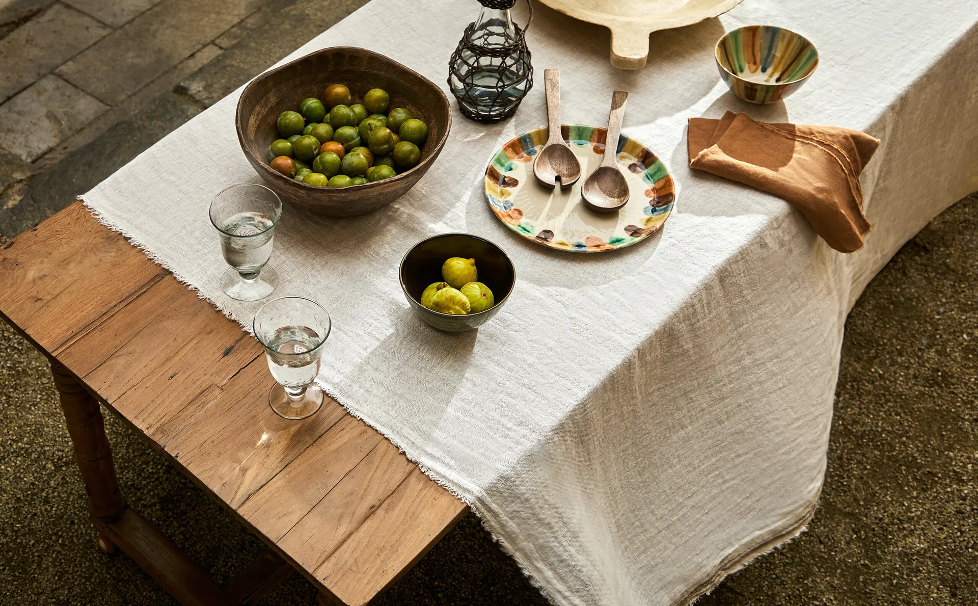 

Потертая льняная скатерть Zara Home, цвет Oyster White