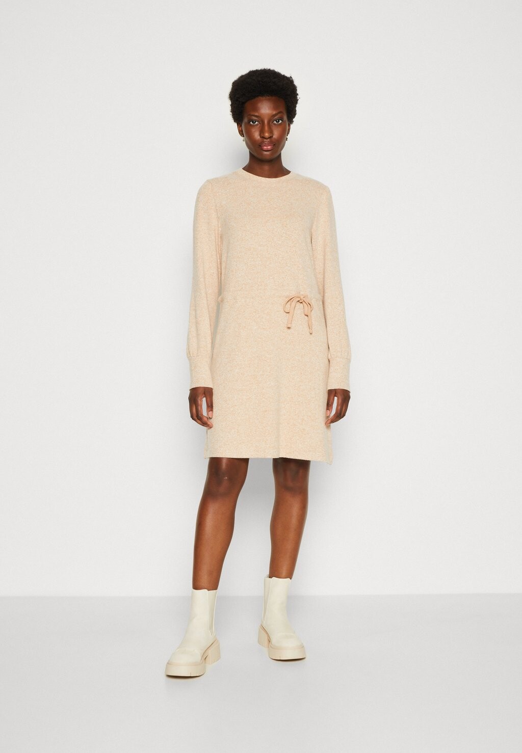 

Сшить платье edc by Esprit, карамель