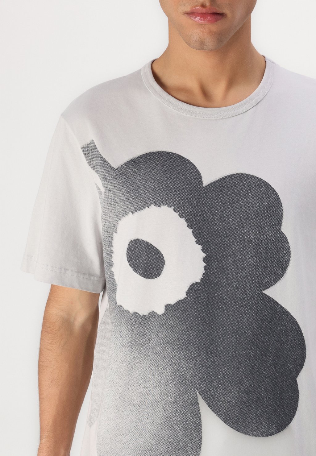 

Футболка с принтом VIHNE UNIKKO PLACEMENT UNISEX Marimekko, черный