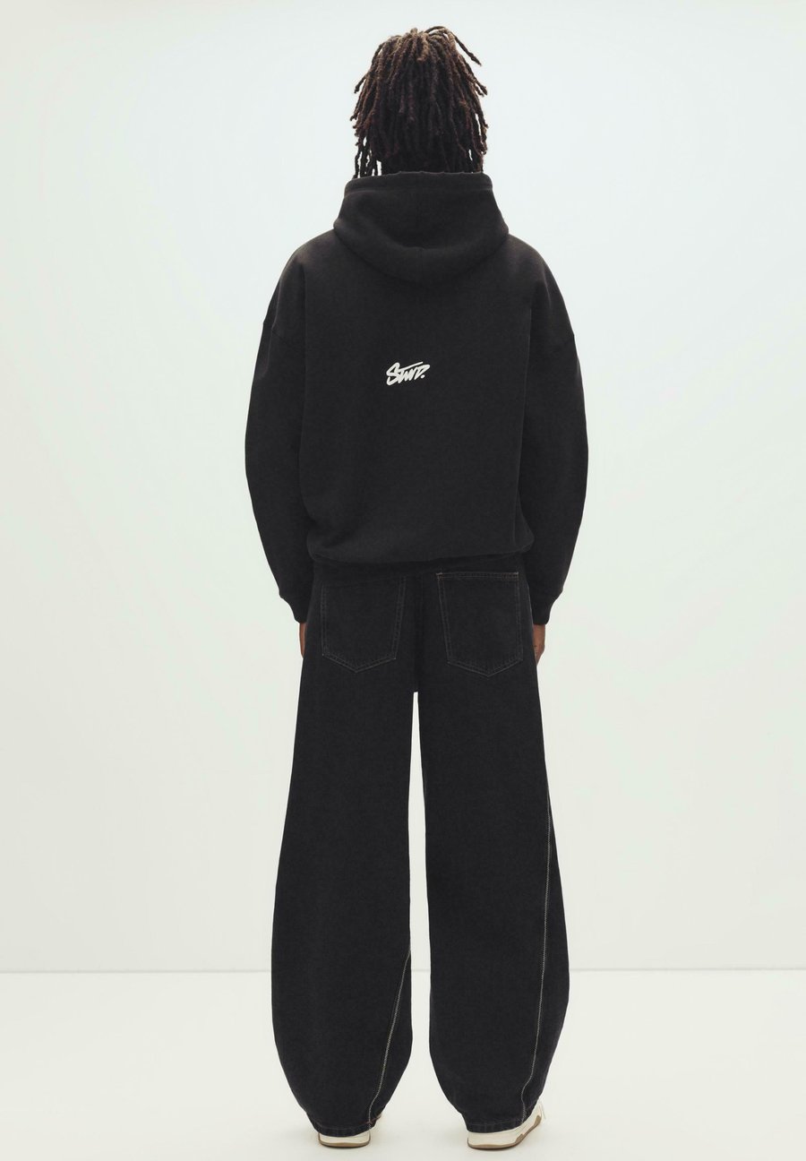 

Худи PULL&BEAR Hoodie, Black